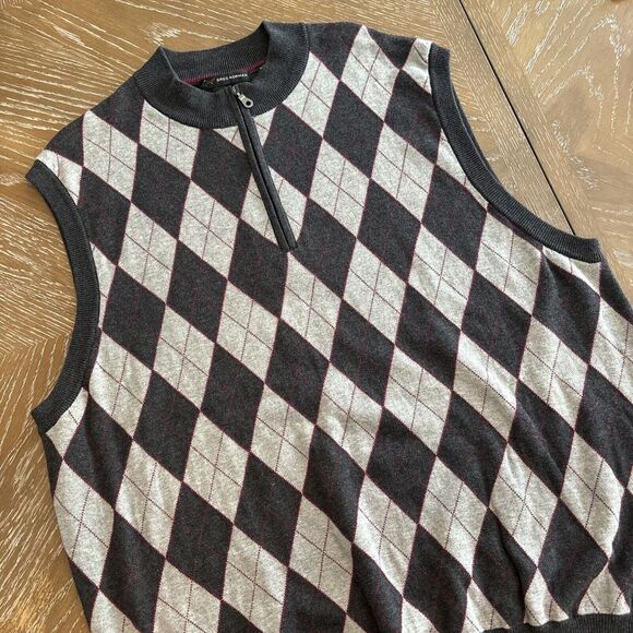 Greg Norman X-Large 1/4 Zip GRAYSweater Vest Mens Argyle Golf EXCELLENT & Soft‎ - Picture 1 of 7